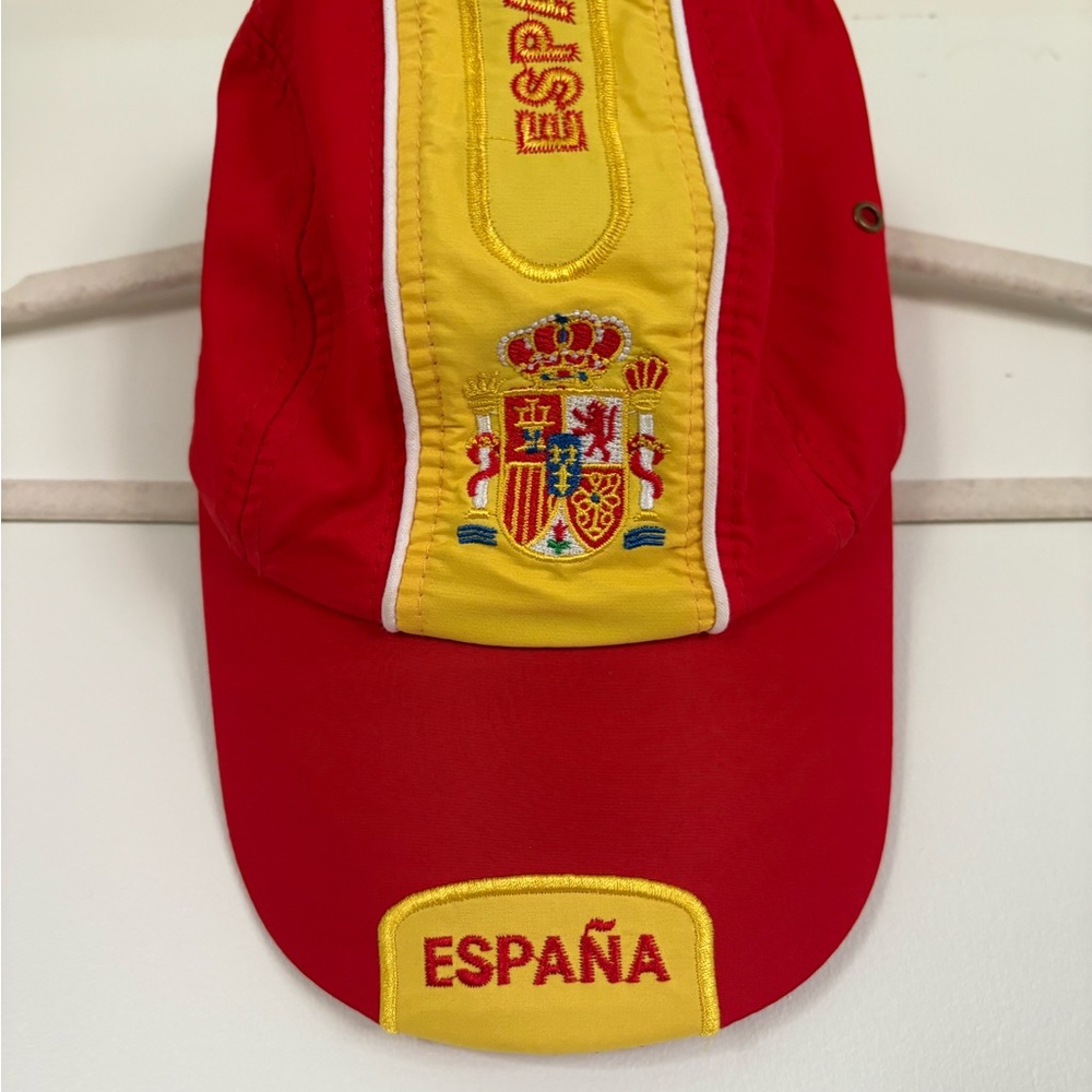 España Red and Yellow Cap